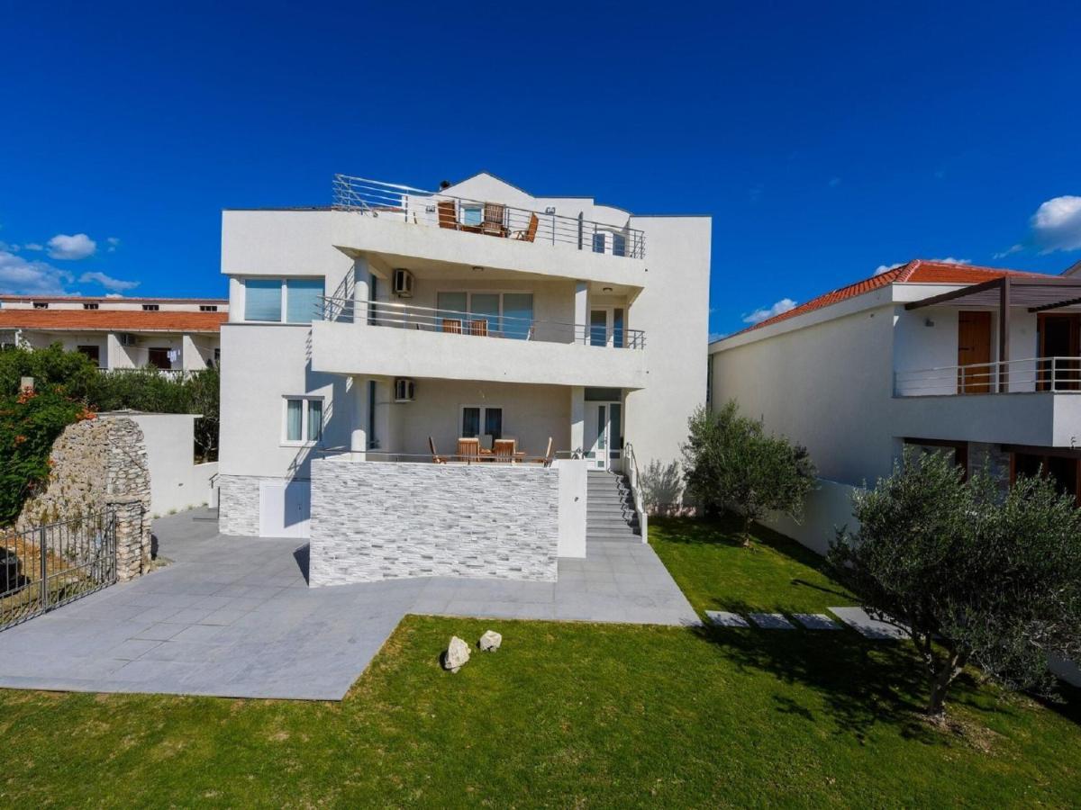 Modern Villa In Nin With Terrace Eksteriør bilde