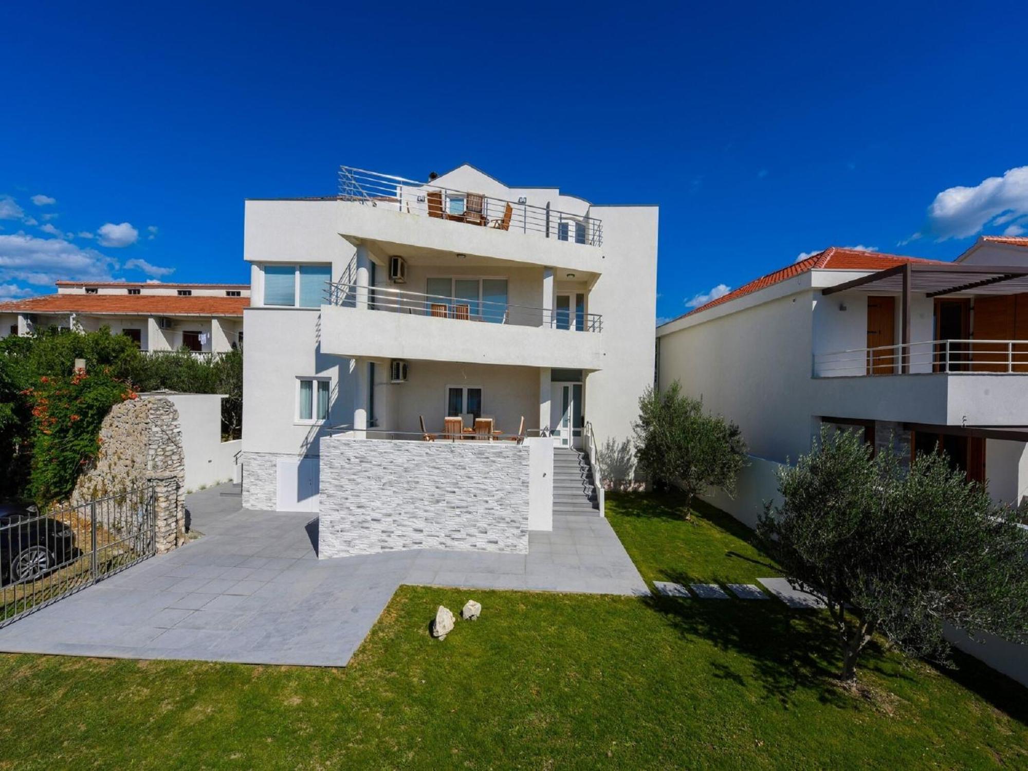 Modern Villa In Nin With Terrace Eksteriør bilde