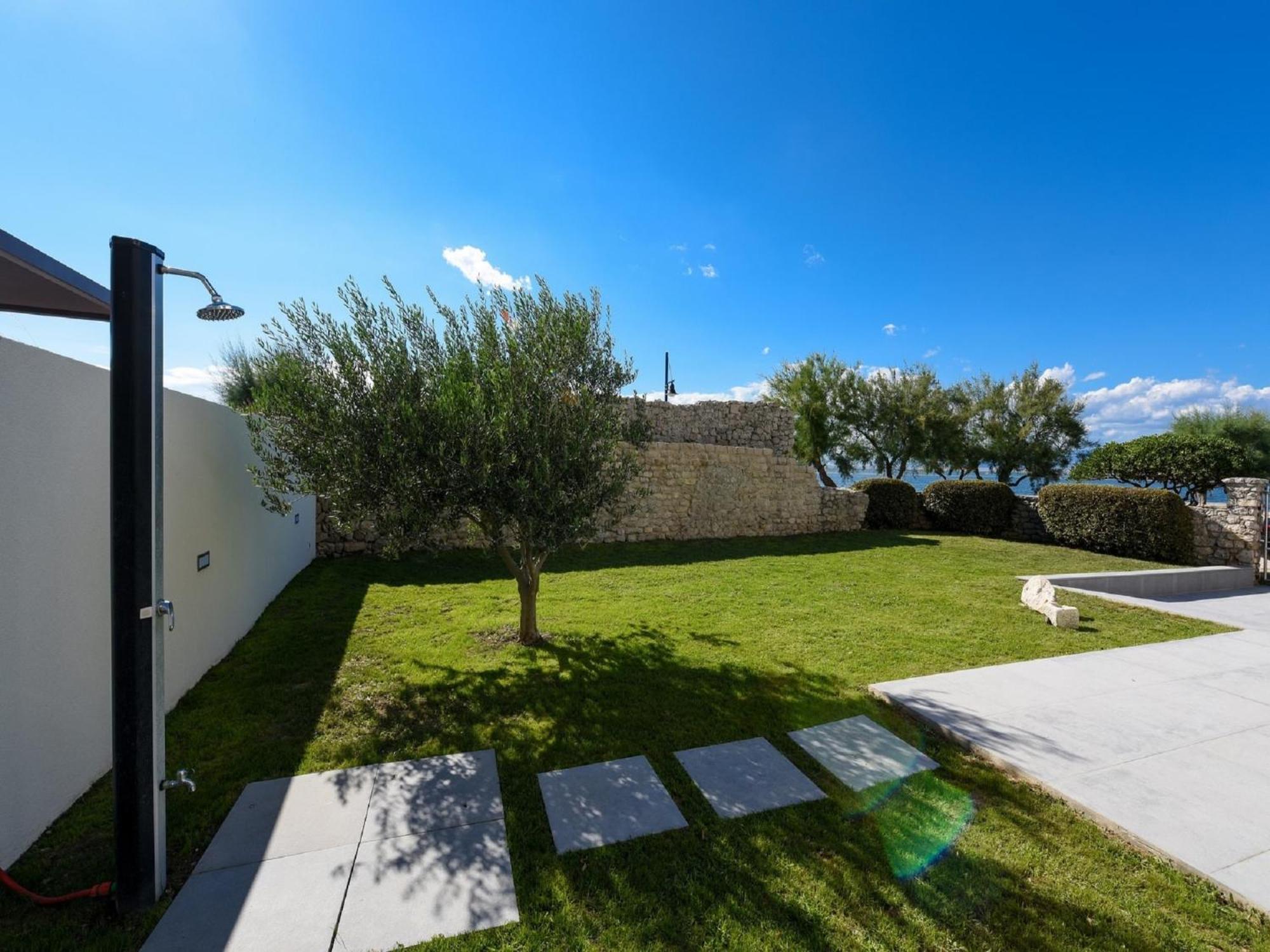 Modern Villa In Nin With Terrace Eksteriør bilde